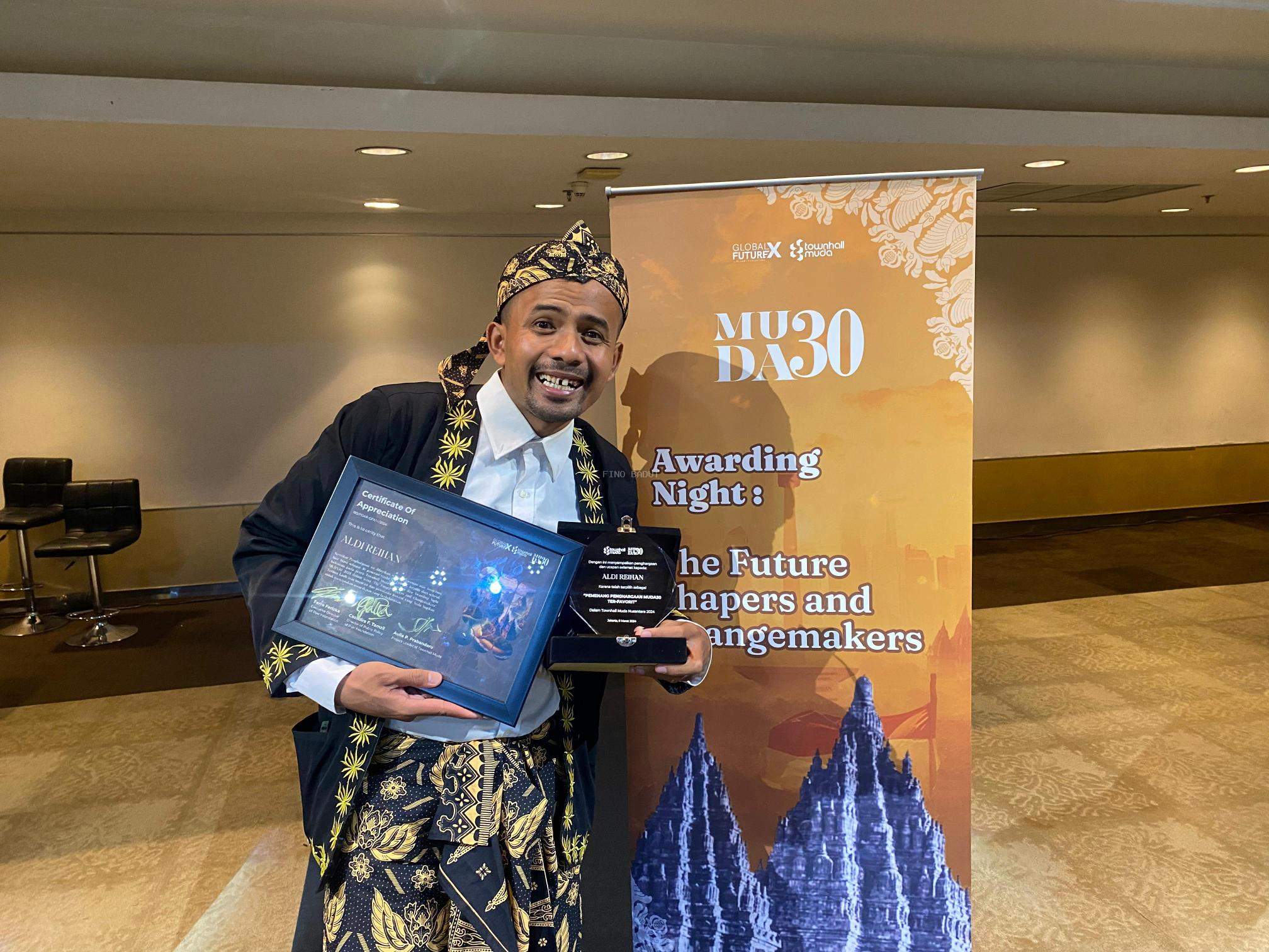 Founder Fino Badut Raih Penghargaan Muda30 Terfavorit
